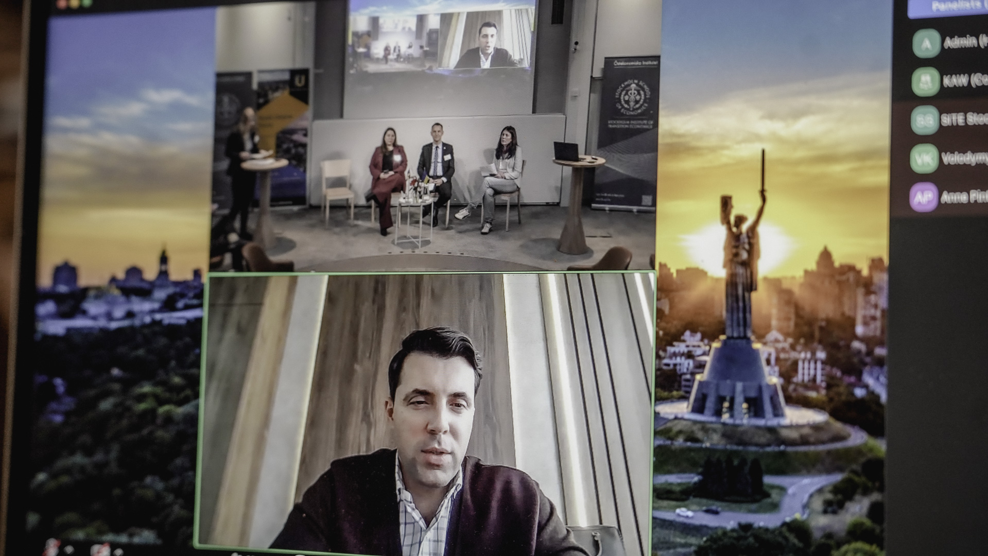 20251112-HromadaConference_LQ-56-Photo by Dominick Nilsson.jpg