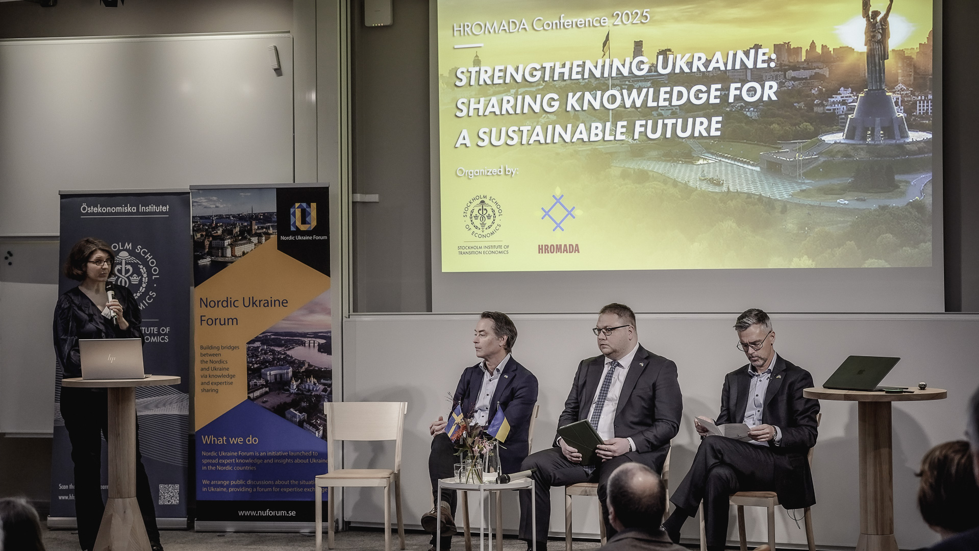 20251112-HromadaConference_LQ-03-Photo by Dominick Nilsson.jpg