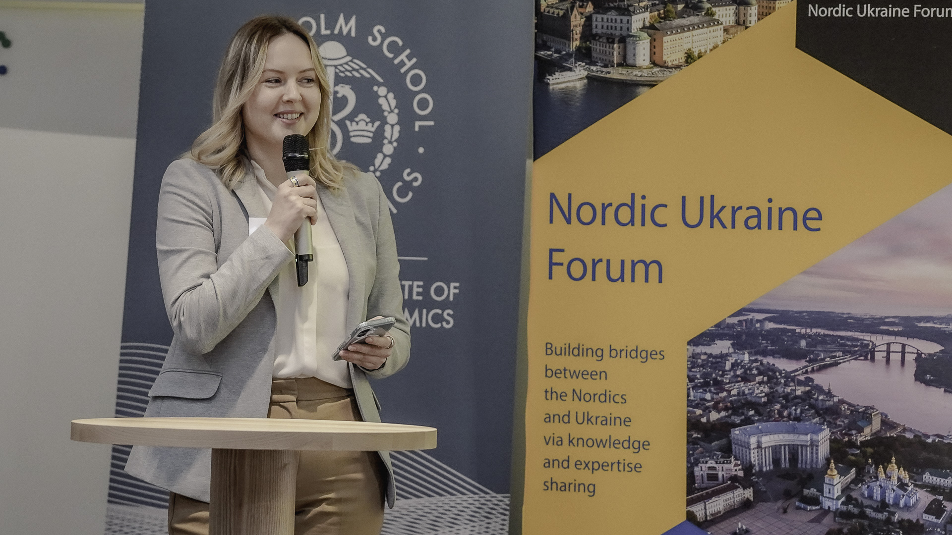 20251112-HromadaConference_LQ-07-Photo by Dominick Nilsson.jpg