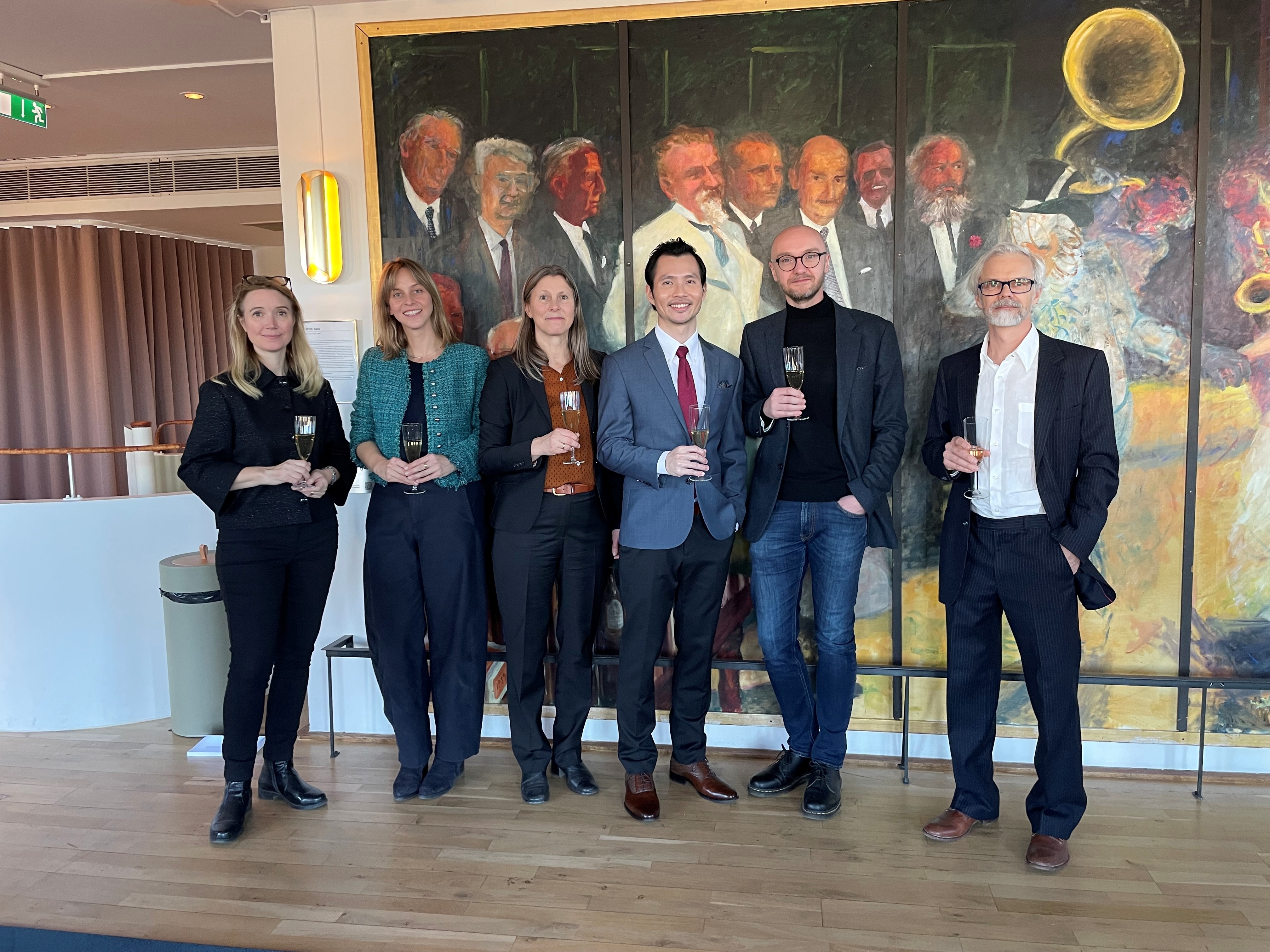 Ruilin Huang with opponent and grading committee