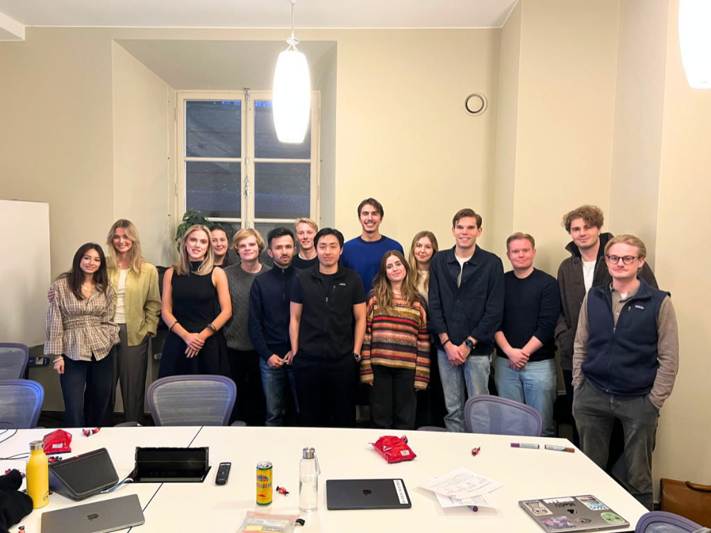 Students together with Cay Collective in a workshop.