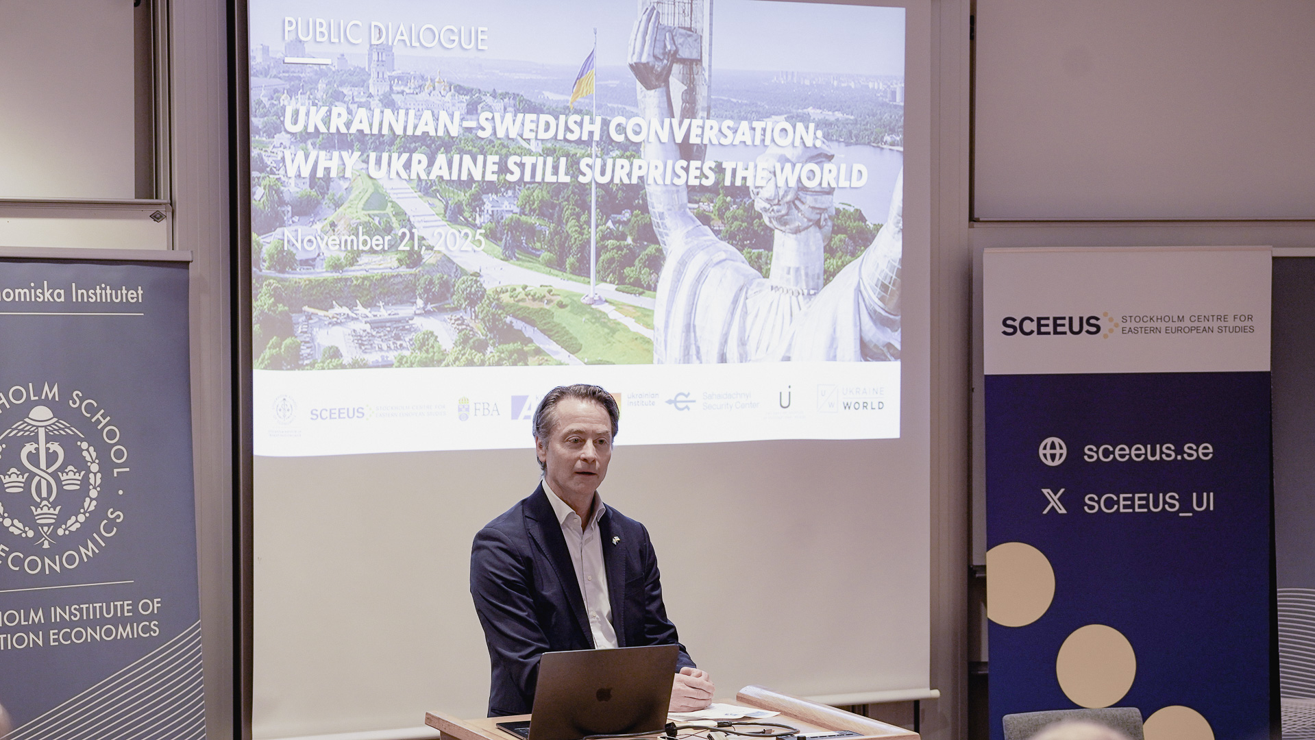 20251121-PublicDialogue-Swe-Ukraine_Re-edit_LQ-01-Photo by Dominick Nilsson.jpg