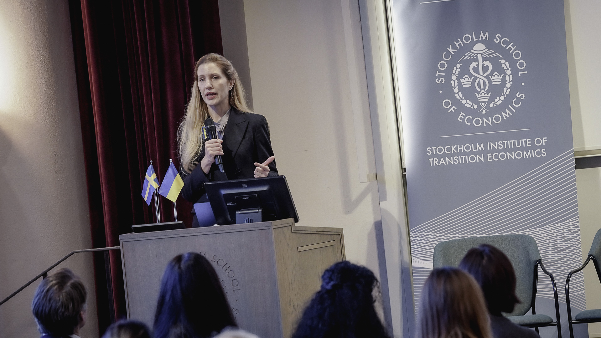 20251126-HowToStudyCrimea_LQ-10-Photo by Dominick Nilsson.jpg