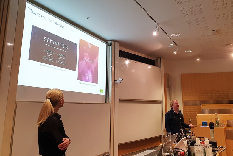 Frida Jarlbäck, Business Developer, and Ulrika Tjerneld, System Architect and Specialist at Systembolaget holds a theme lecture.