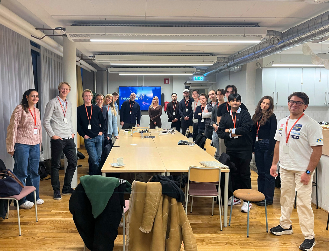 a large group of students at Accenture's head office in Stockholm.