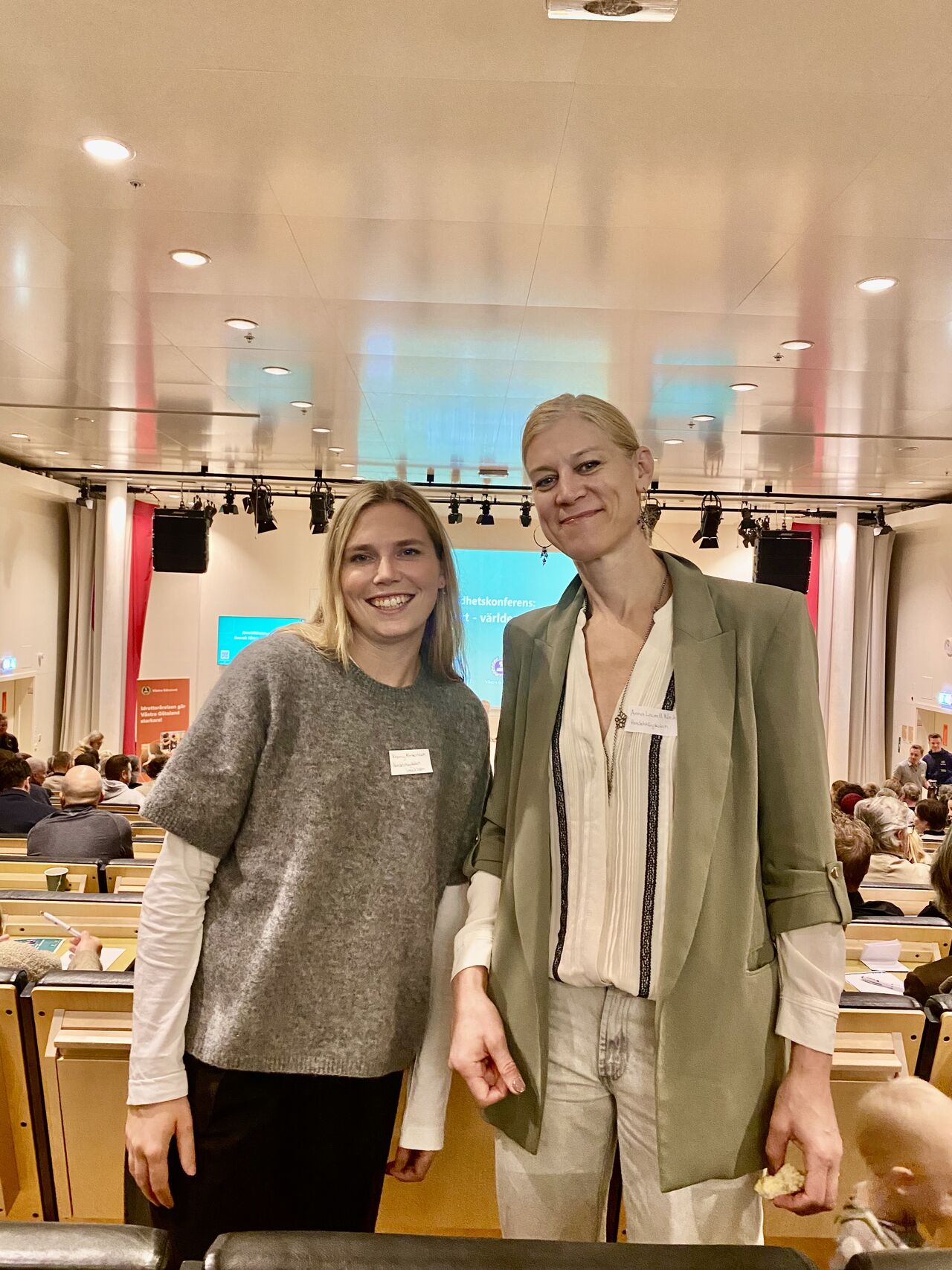 Anna och Fanny i g&#246;teborg