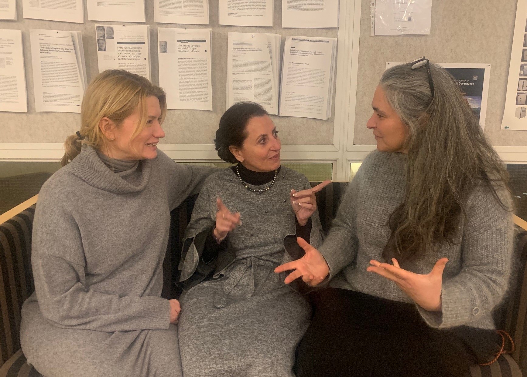 Conversation E K L.jpg