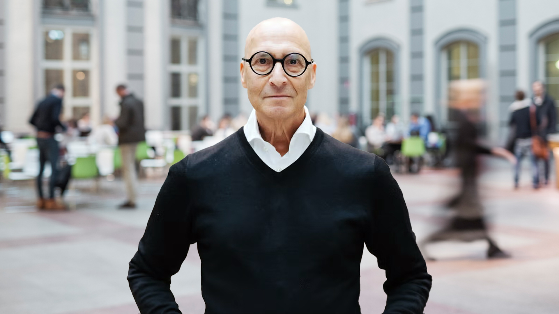 Photo of Andrew Schenkel at the Stockholm School of Economics.