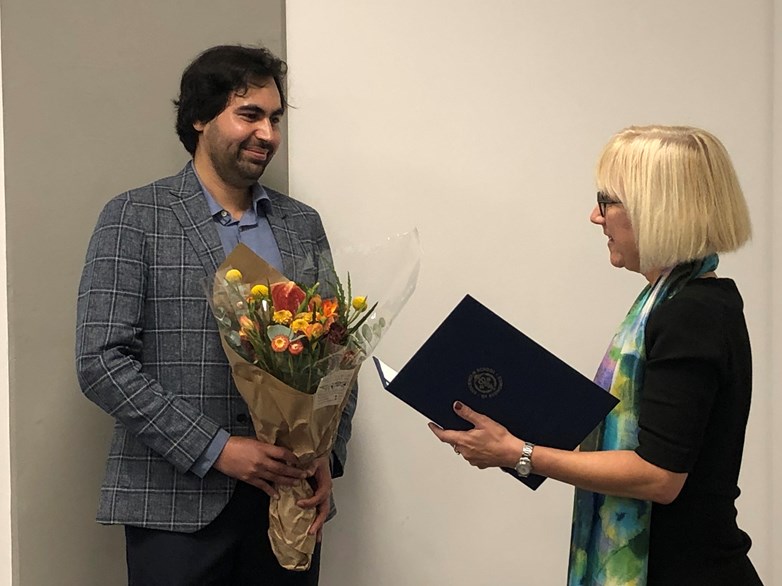 Ali Zaidi from Ericsson AB receives this year’s MBA scholarship by Karin Wiström, Director SSE MBA