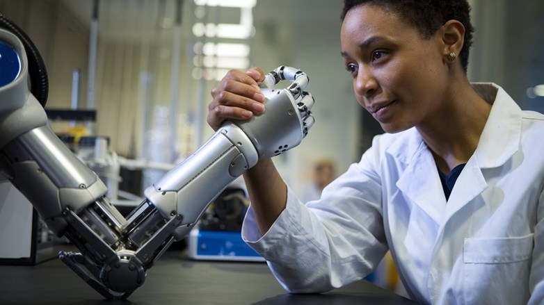 a-photo-of-a-woman-researcher-arm-wrestling-with-a-BVL-kJyFSDWqqYLmgZSizA-3SDyh0EdQ8iUaap5f16AVw.jpeg