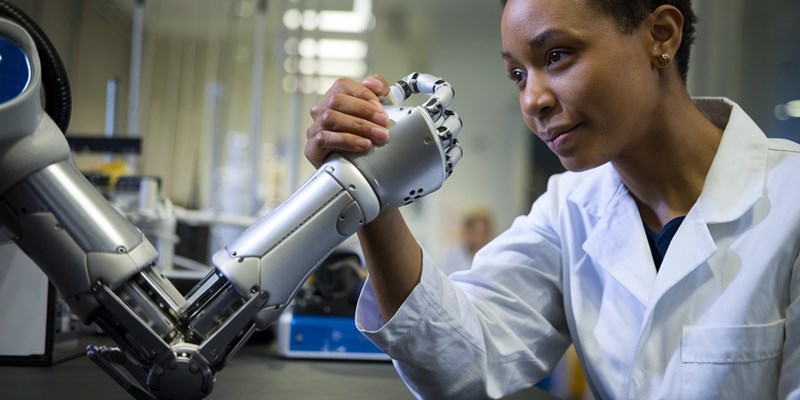 a-photo-of-a-woman-researcher-arm-wrestling-with-a-BVL-kJyFSDWqqYLmgZSizA-3SDyh0EdQ8iUaap5f16AVw.jpeg