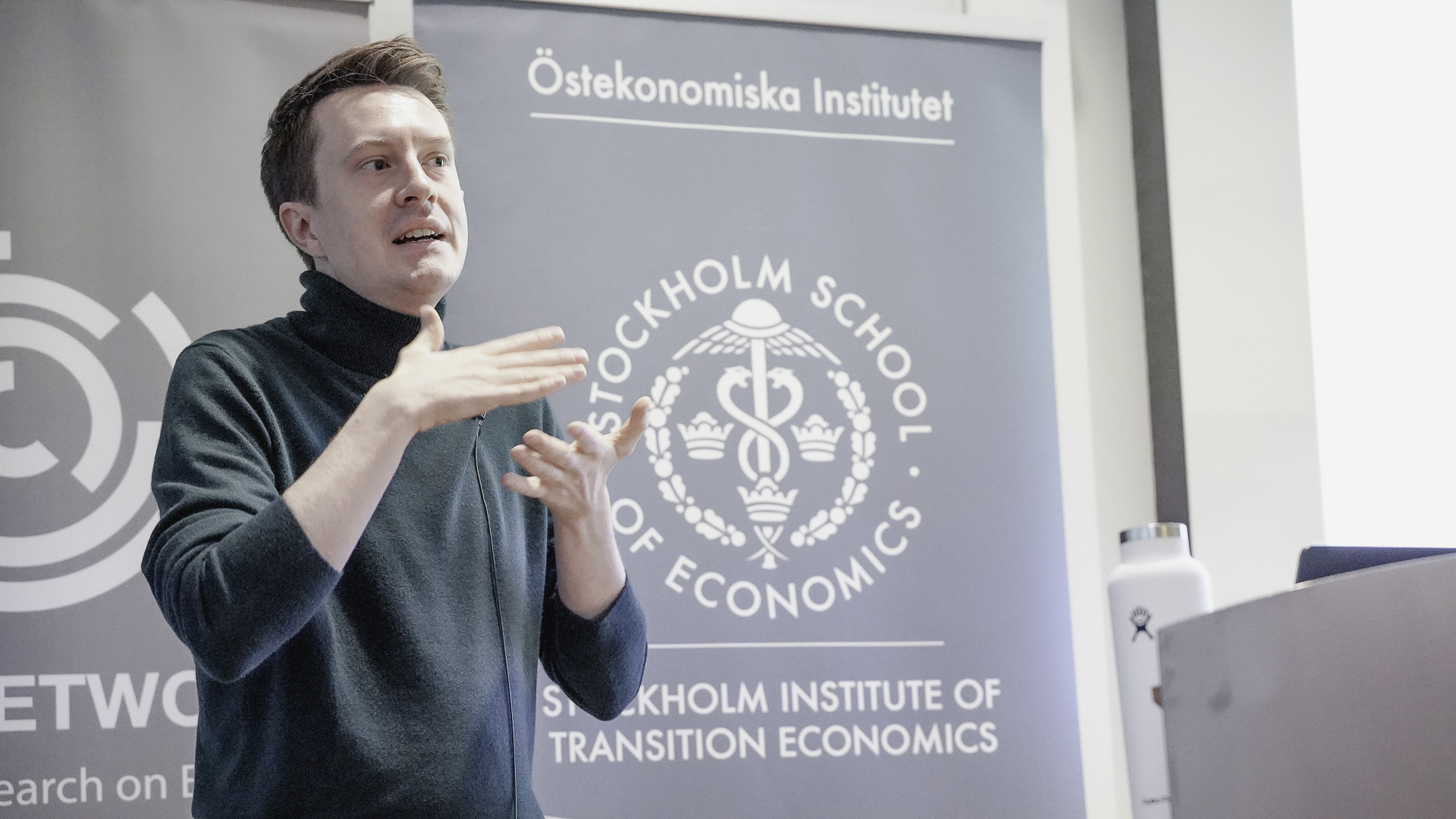 20251128-FROGEEWorkshop_LQ-04-Photo by Dominick Nilsson.jpg