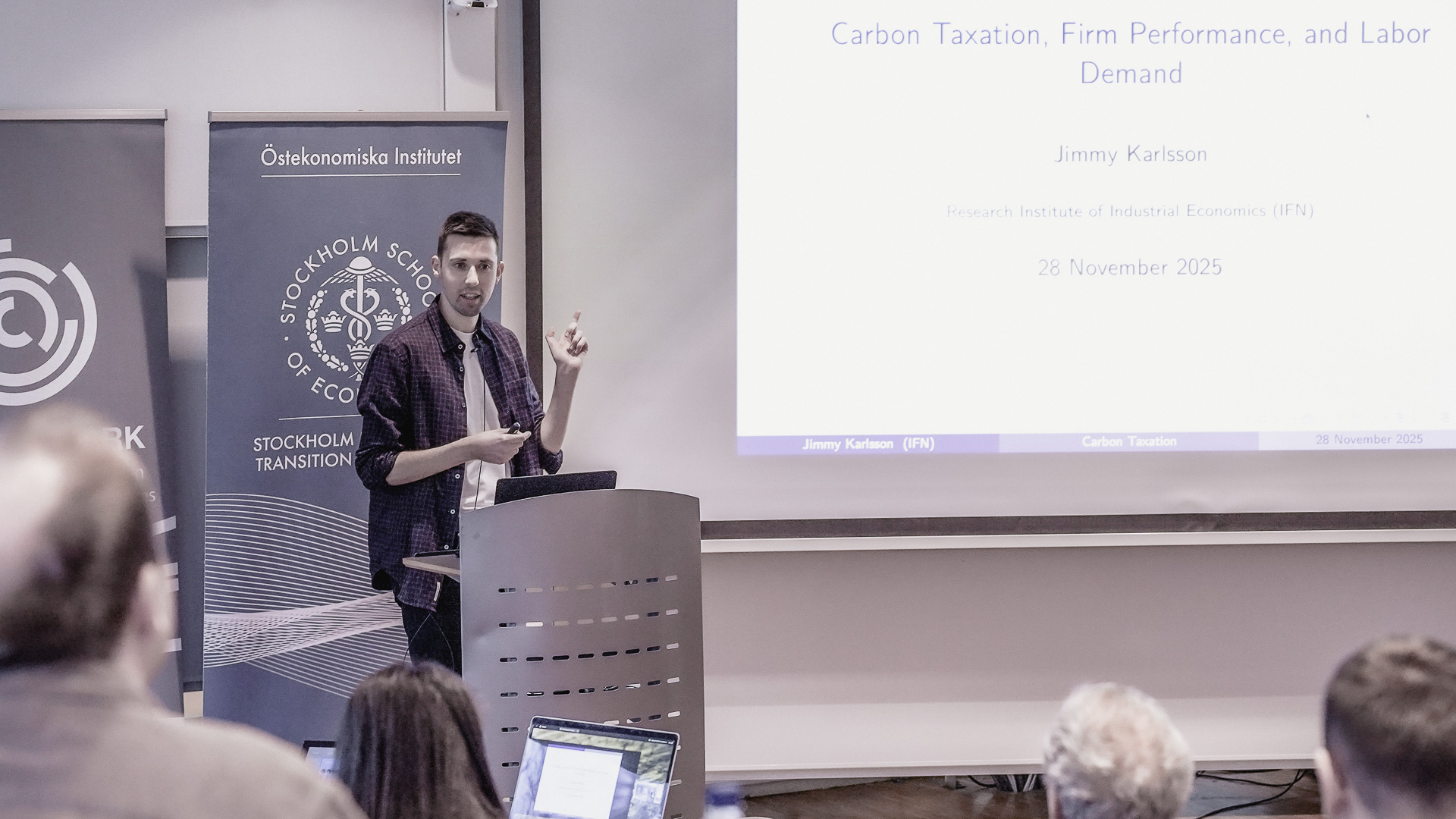 20251128-FROGEEWorkshop_LQ-13-Photo by Dominick Nilsson.jpg