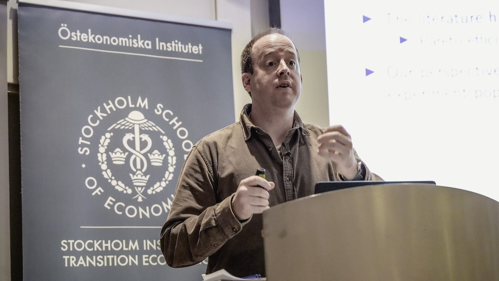 20251128-FROGEEWorkshop_LQ-21-Photo by Dominick Nilsson.jpg