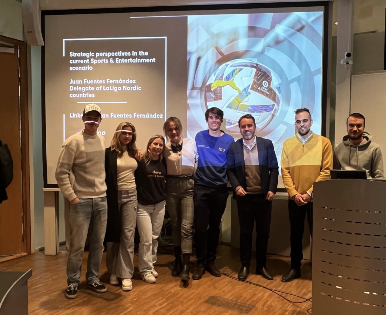 reptrsentnatives during lunch lecture