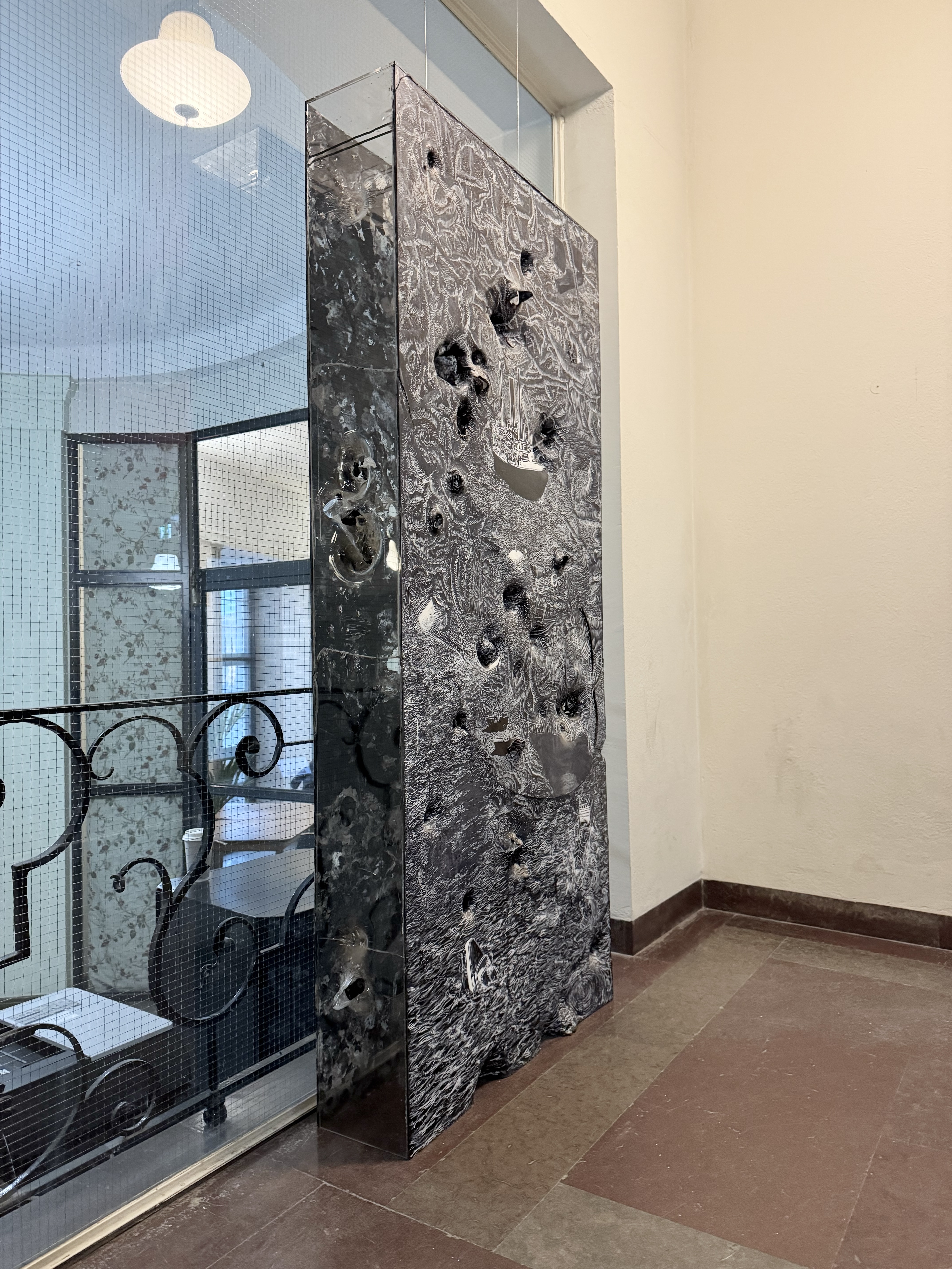 Installation view: Viktor Rosdahl, Babylon by Boat (2010), at SSE. Photo: Tinni Ernsjöö Rappe.