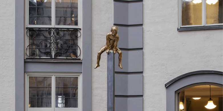 statue in atrium
